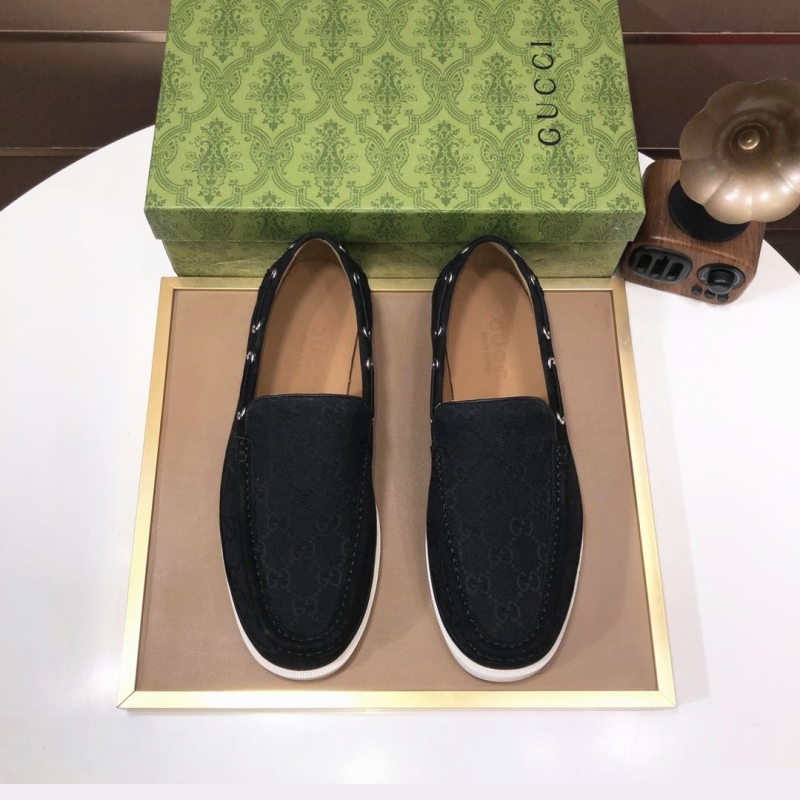 G*u*i leather shoes
